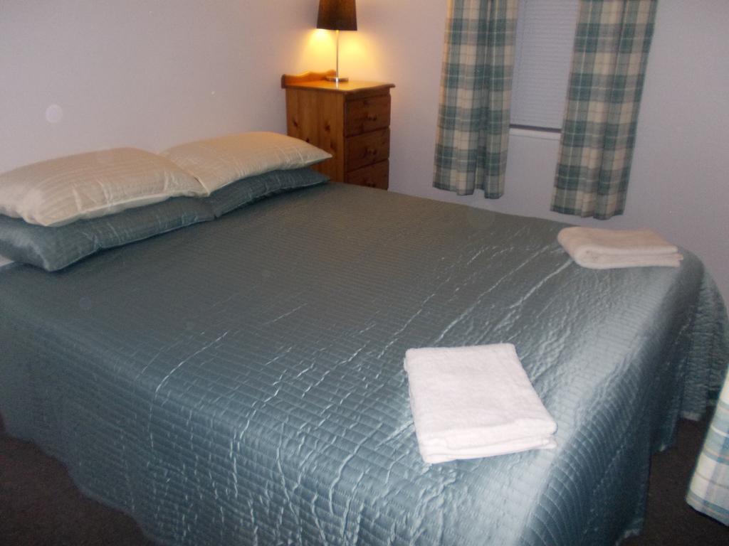 Coeden Cottage Blenheim Room photo